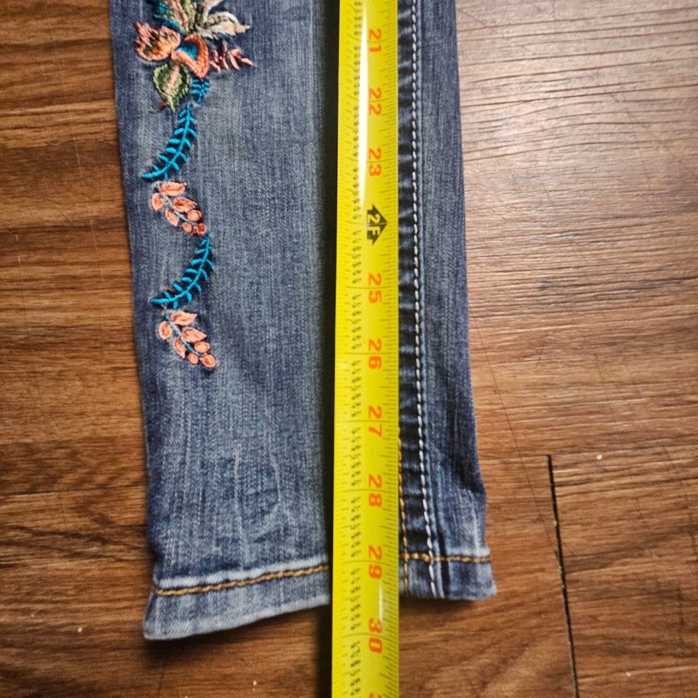 Grace in LA Floral Embroidered Skinny Jeans Womens 26x29 Boho Chic Festival - Picture 6 of 8